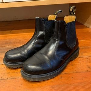 Doc Martens 2976 Chelsea Boots Size 7